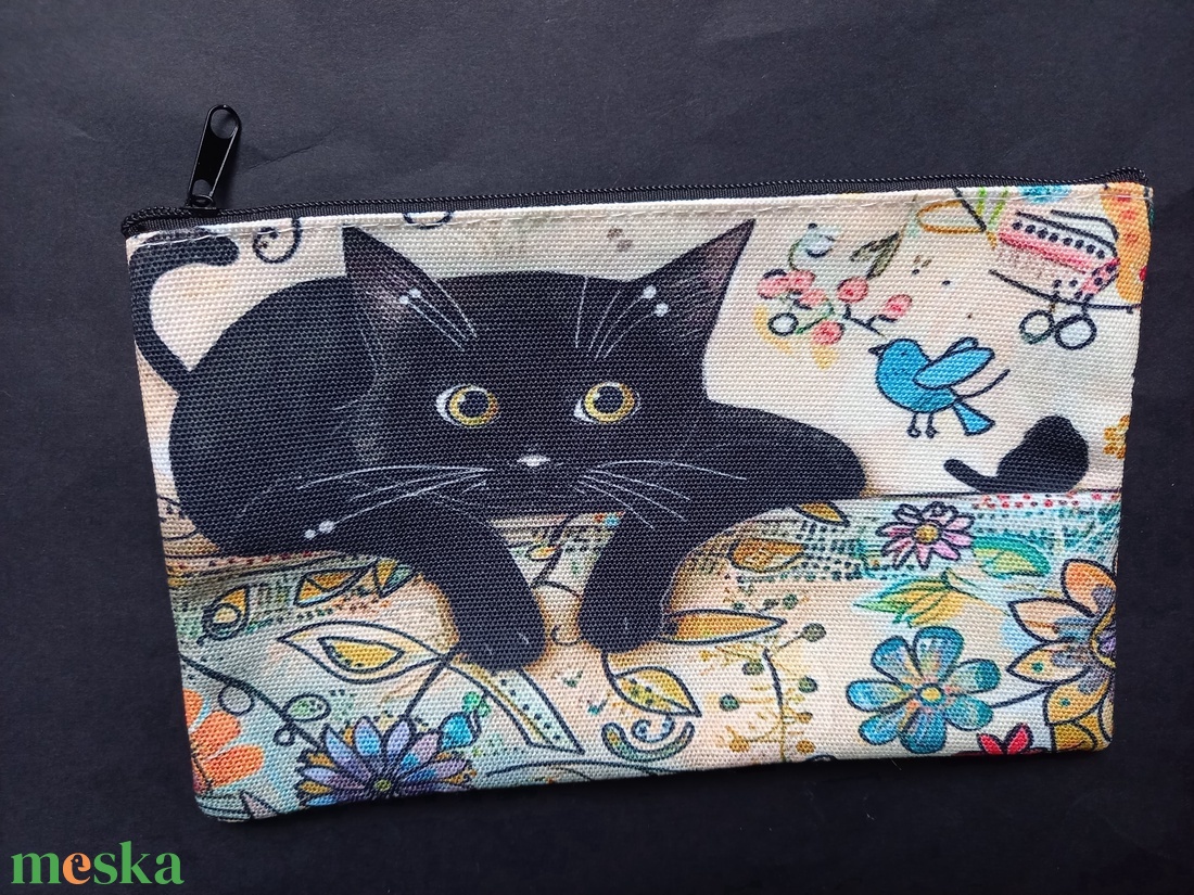 Vászon anyagú cicás táska 21 x 13 cm - táska & tok - neszesszer - Meska.hu Vászon anyagú cicás táska 21 x 13 cm - táska & tok - neszesszer - Meska.hu
