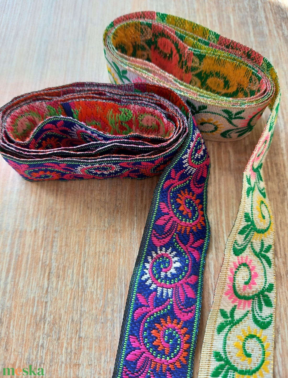 Virág mintás textil szalag csomag 2 x 110 cm - kellékek & szerszámok - rövidáru - szalag, pánt - textilszalag - Meska.hu Virág mintás textil szalag csomag 2 x 110 cm - kellékek & szerszámok - rövidáru - szalag, pánt - textilszalag - Meska.hu