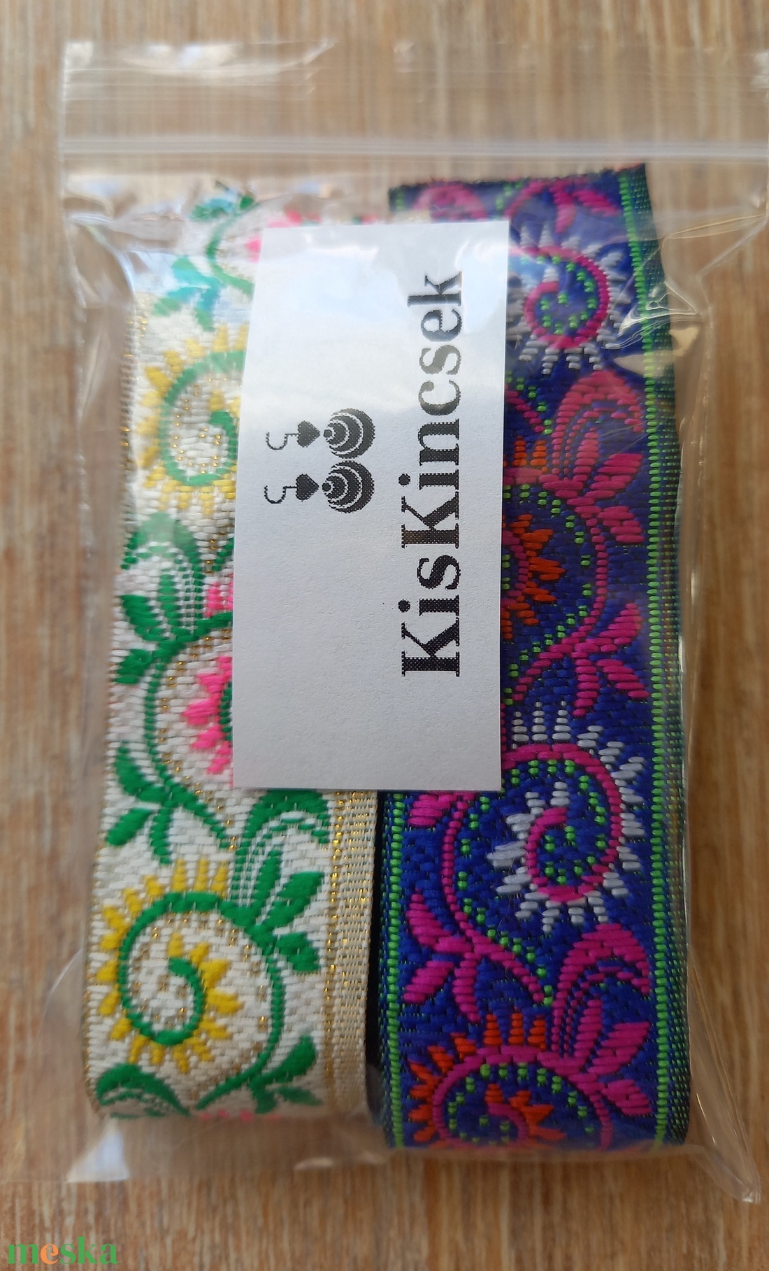 Virág mintás textil szalag csomag 2 x 110 cm - kellékek & szerszámok - rövidáru - szalag, pánt - textilszalag - Meska.hu Virág mintás textil szalag csomag 2 x 110 cm - kellékek & szerszámok - rövidáru - szalag, pánt - textilszalag - Meska.hu