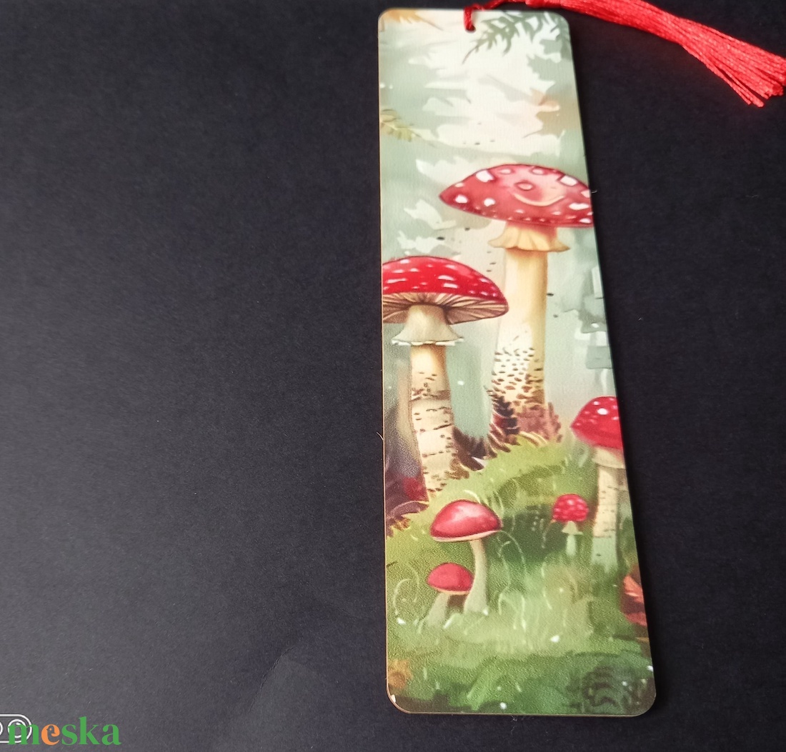 Gomba mintájú fa könyvjelző, bojttal díszített  - könyv & zene - könyvjelző - Meska.hu