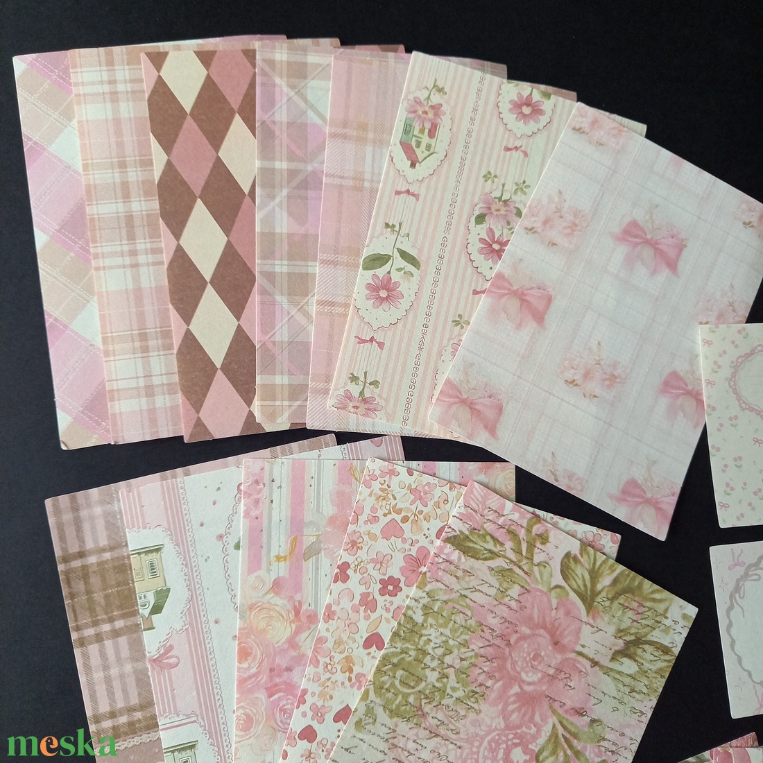 Rózsaszínes scrapbook díszítő alapanyag csomag 30 db - kellékek & szerszámok - dekorációs kellékek - egyéb kellékek - Meska.hu