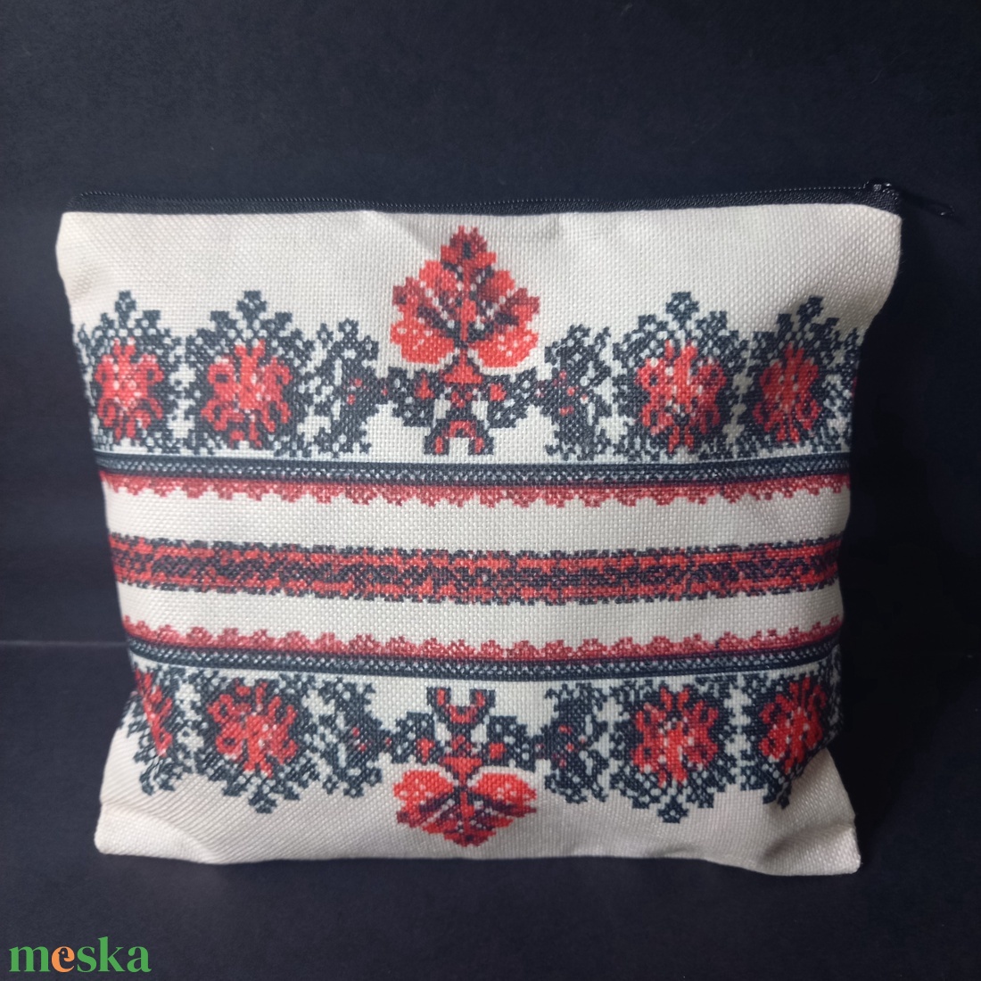 Retró terítő mintájú neszeszer 19x21,5 cm - baba - mama - pelenkázó, babafürdető kellékek - pelenkázó neszeszer, pelenkatartó - Meska.hu
