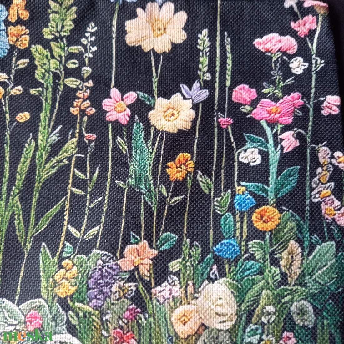 Metei virágos mintájú neszesszer, tolltartó, sminktáska, kozmetikai táska, pipere táska 20,5x19 cm - táska & tok - neszesszer - Meska.hu