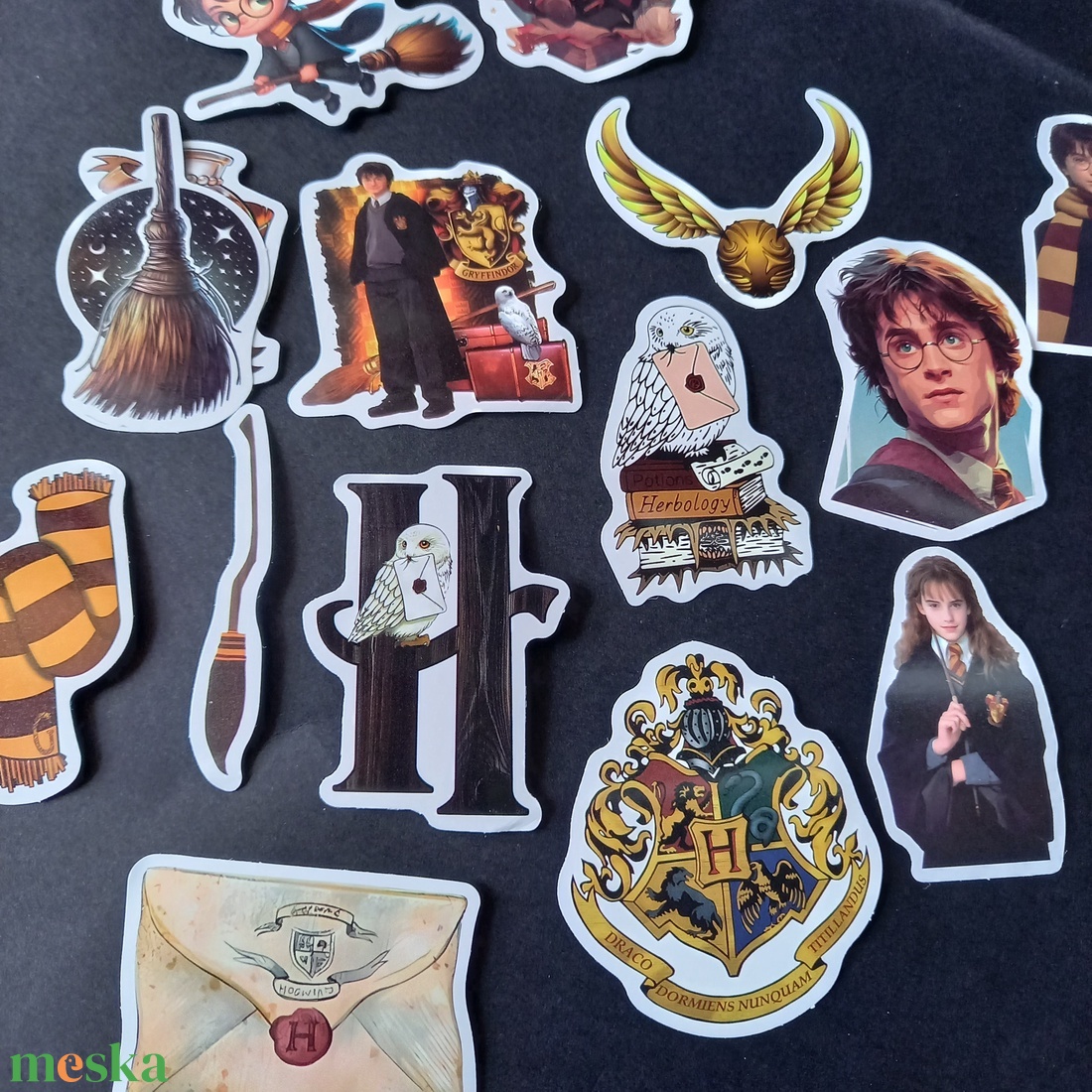 Harry Potter mintájú matrica csomag dekoráláshoz  - kellékek & szerszámok - dekorációs kellékek - matricaív - Meska.hu