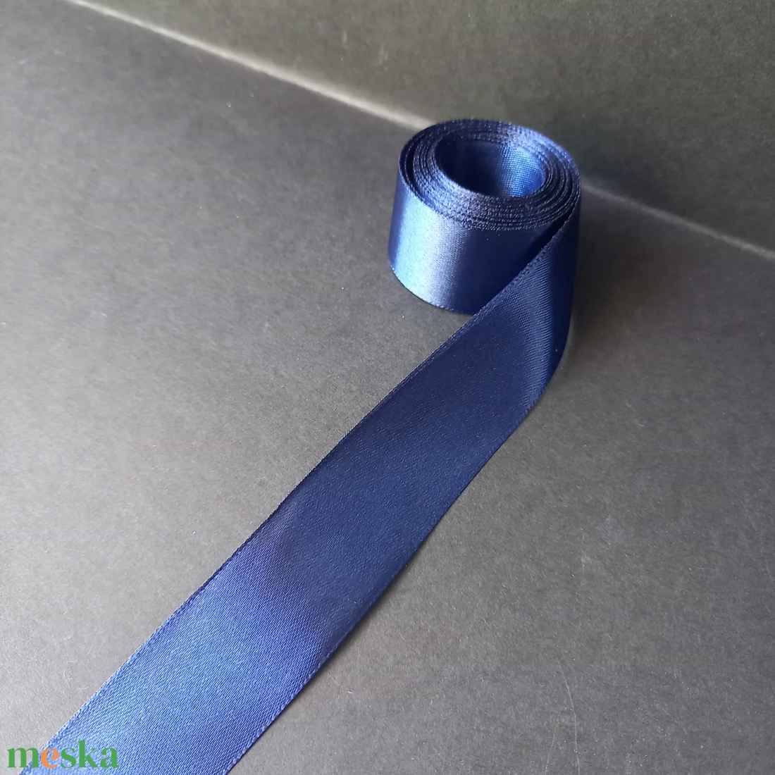 Szatén szalag dekoráláshoz 2, 5 cm széles  - kellékek & szerszámok - rövidáru - szalag, pánt - textilszalag - Meska.hu