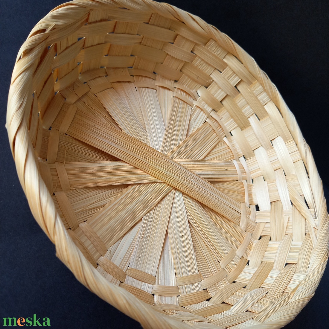 20 cm átmérőjű fonott kosárka dekoráláshoz  - kellékek & szerszámok - hobby fa alapanyag - egyéb fatermék - Meska.hu