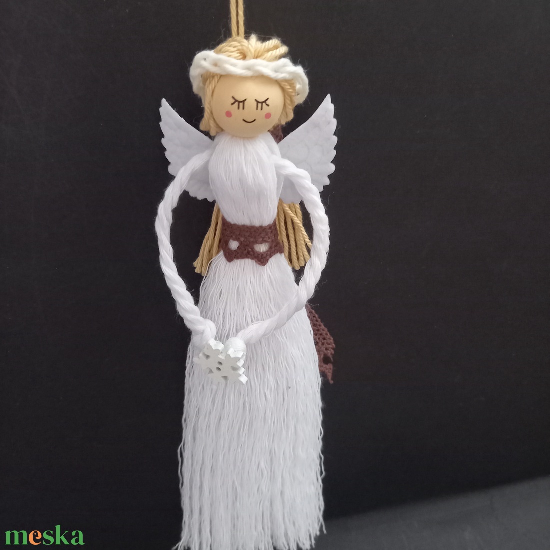 Makramé angyal, angyalka 19 cm - karácsony - karácsonyi lakásdekoráció - karácsonyfadíszek - Meska.hu