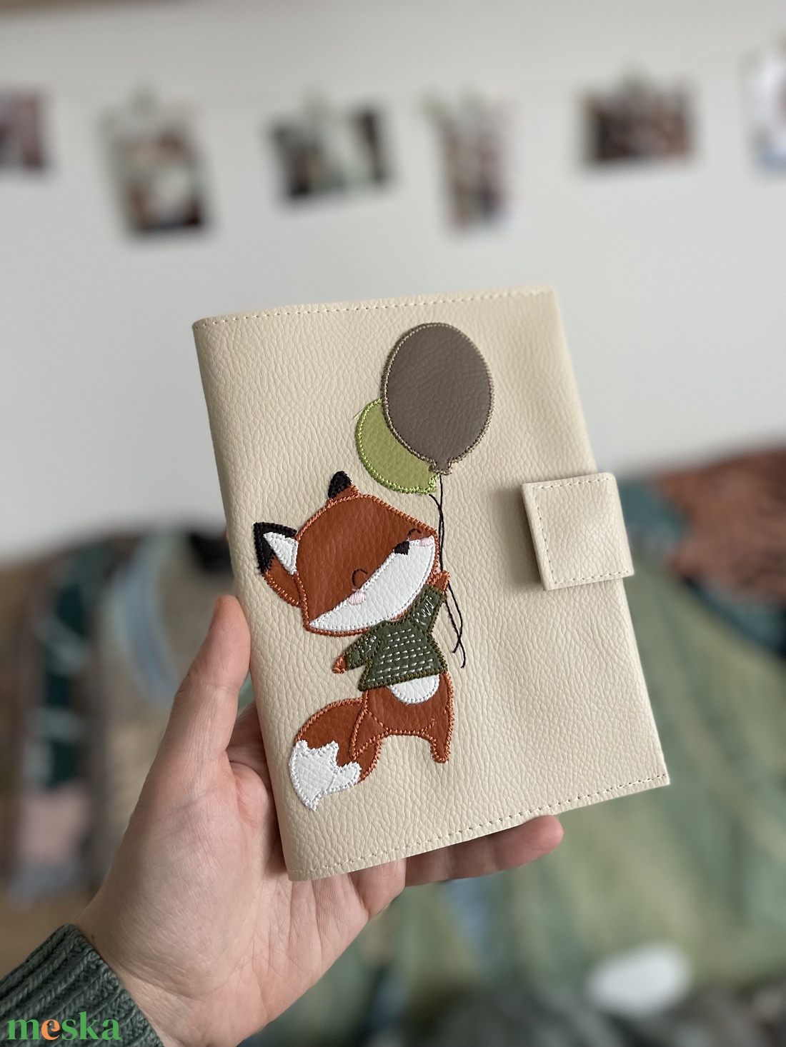Róka lufikkal mintás baba egészségügyi kiskönyv- és irattartó névvel hímezve - táska & tok - pénztárca & más tok - kártyatartó & irattartó - Meska.hu