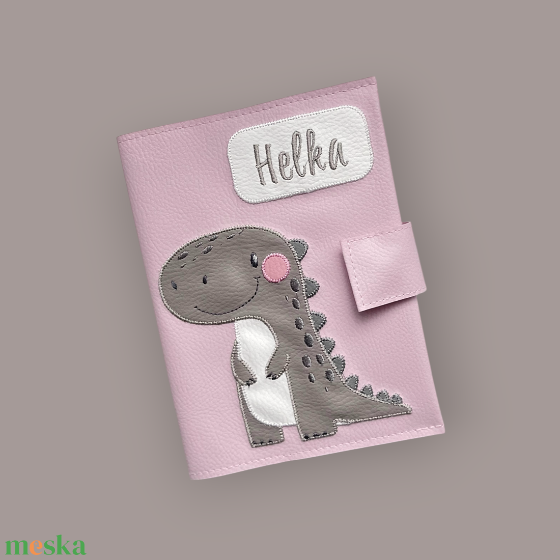 Púder alapon dínó mintás egészségügyi kiskönyv borító és irattartó névhímzéssel - otthon & életmód - papír, írószer - egészségügyi kiskönyv borító - Meska.hu