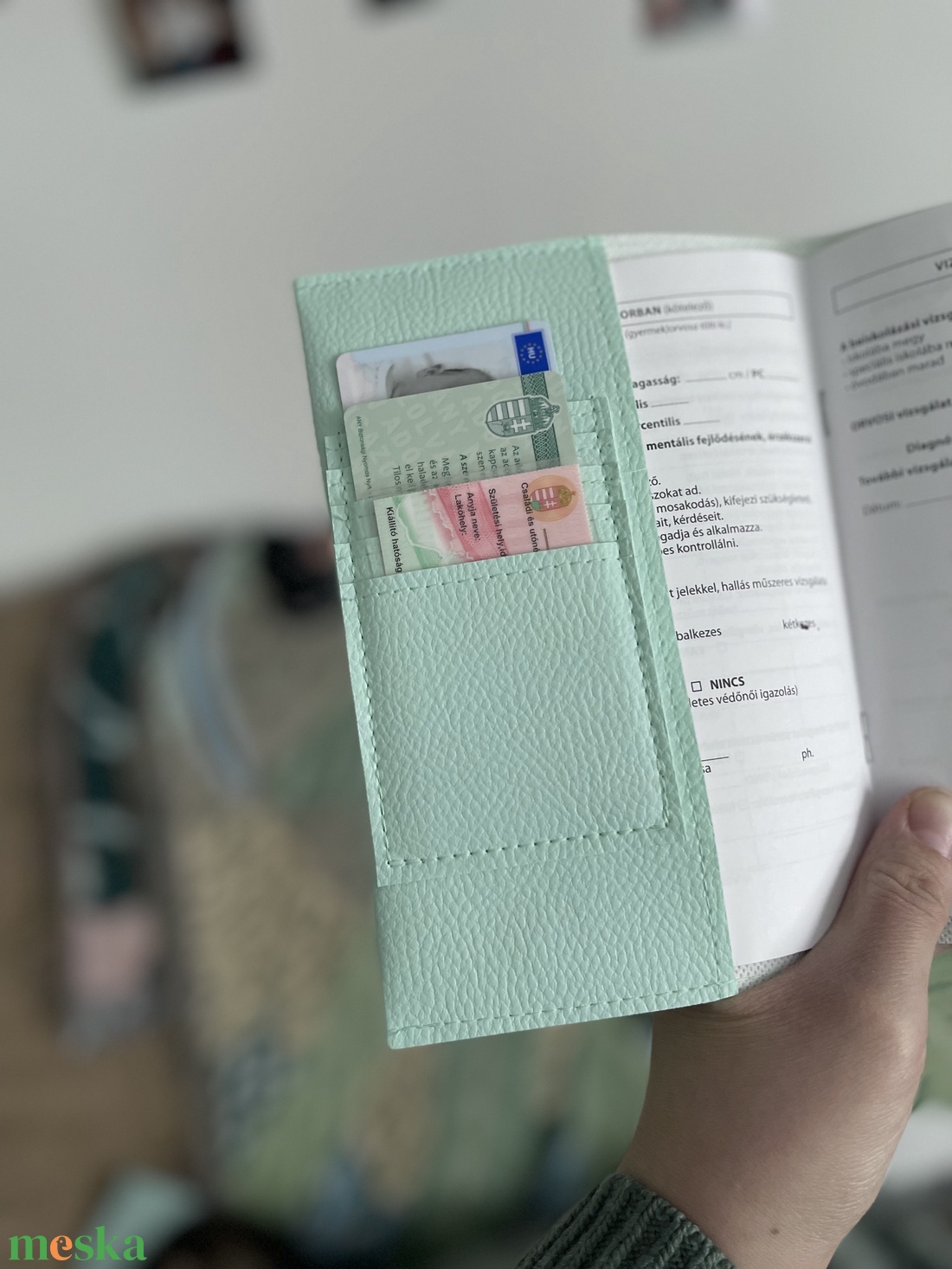Menta alapon vidra mama és kicsinye mintás egészségügyi kiskönyv borító és irattartó névhímzéssel - otthon & életmód - papír, írószer - egészségügyi kiskönyv borító - Meska.hu