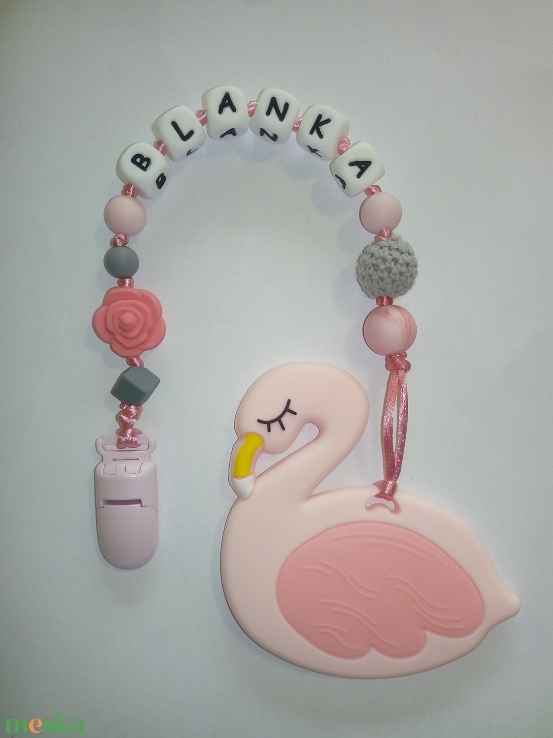 Szilikon rágcsalánc flamingó figurával, névvel - játék & sport - 3 éves kor alattiaknak - cumilánc - Meska.hu Szilikon rágcsalánc flamingó figurával, névvel - játék & sport - 3 éves kor alattiaknak - cumilánc - Meska.hu