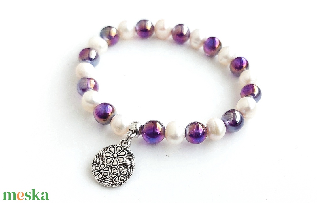 Lágy szellő - ametiszt aurakvarc, igazgyöngy ásványkarkötő - ékszer - karkötő - gyöngyös karkötő - Meska.hu