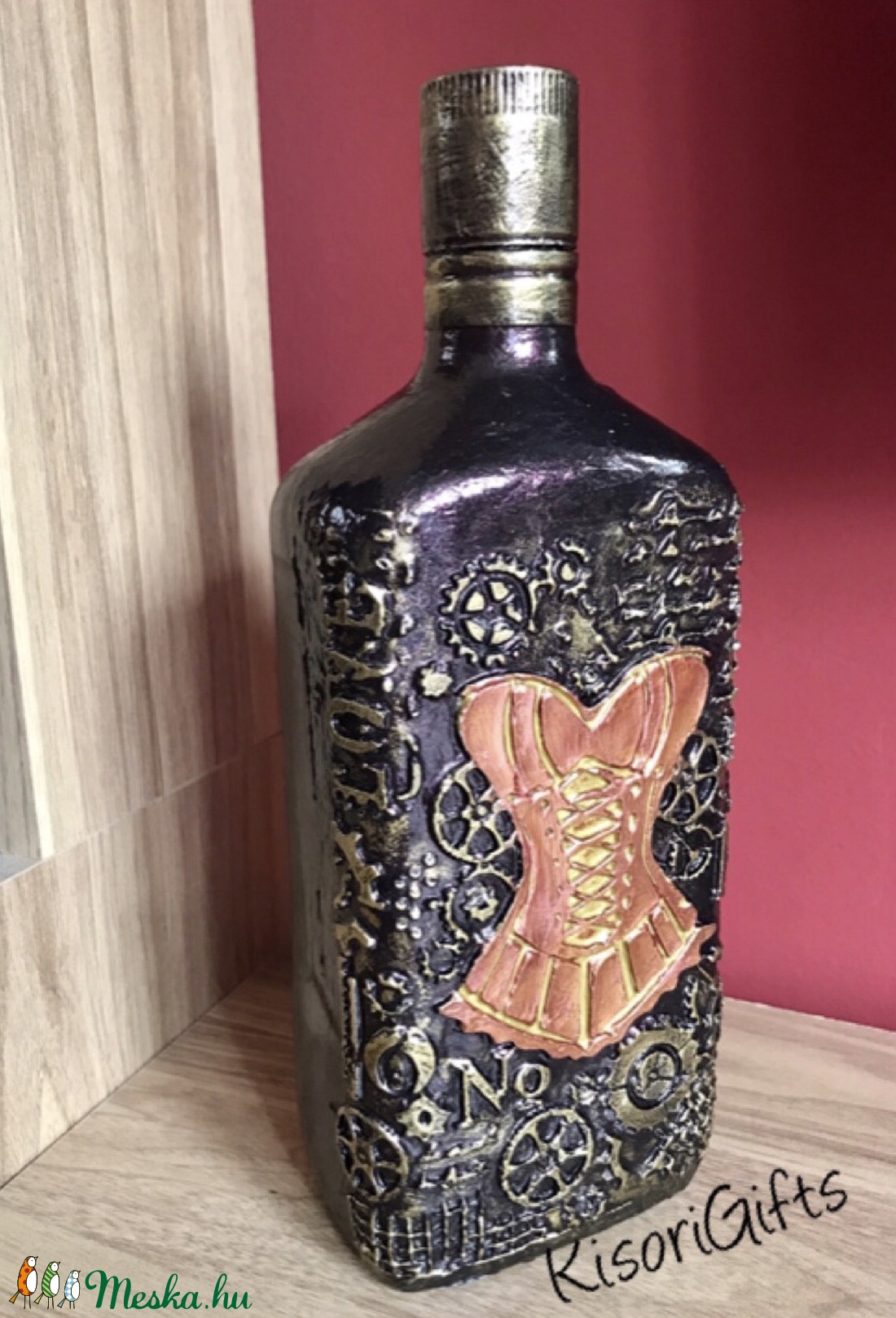 Legénybúcsúra, születésnapra steampunk whiskey-s üveg (1L), bronz-arany - otthon & életmód - dekoráció - asztal és polc dekoráció - díszüveg - Meska.hu Legénybúcsúra, születésnapra steampunk whiskey-s üveg (1L), bronz-arany - otthon & életmód - dekoráció - asztal és polc dekoráció - díszüveg - Meska.hu