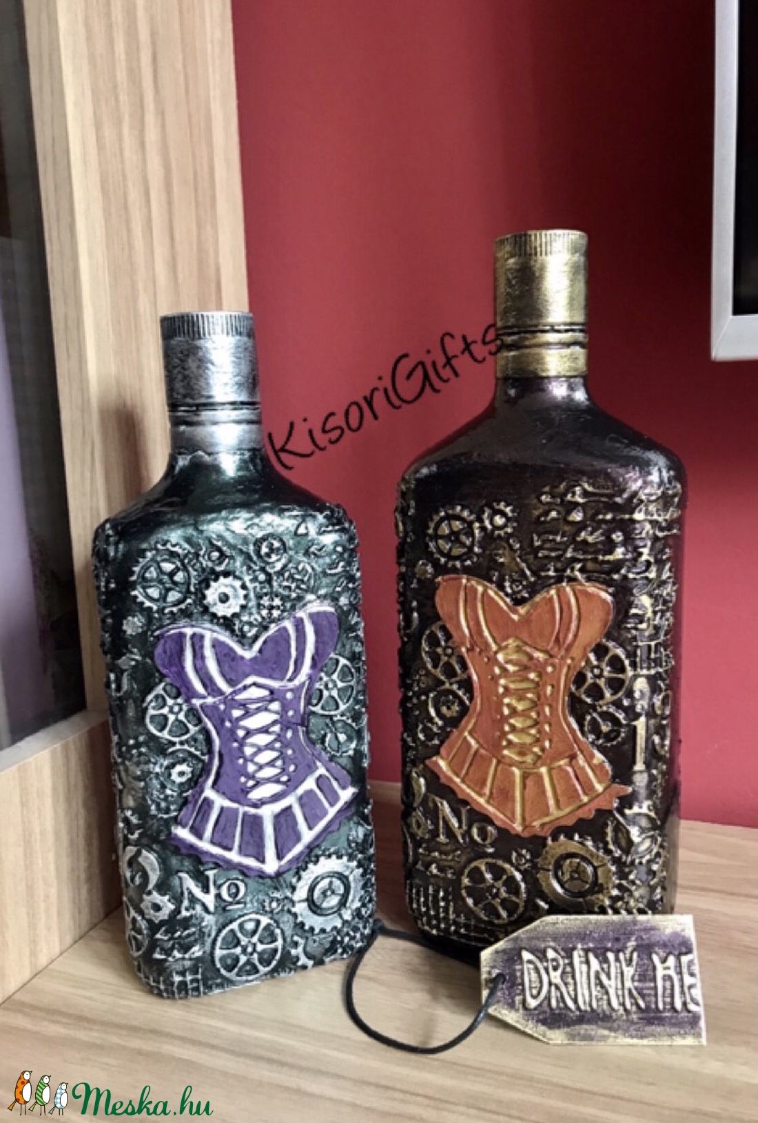 Legénybúcsúra, születésnapra steampunk whiskey-s üveg (0,7 L)  metál méregzöld - lila - otthon & lakás - dekoráció - asztal és polc dekoráció - díszüveg - Meska.hu