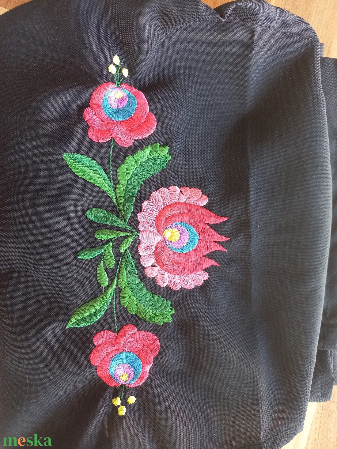 Hímzett kötény-matyó fűzér - otthon & életmód - konyhafelszerelés, tálalás - konyhai textil - kötény - Meska.hu Hímzett kötény-matyó fűzér - otthon & életmód - konyhafelszerelés, tálalás - konyhai textil - kötény - Meska.hu
