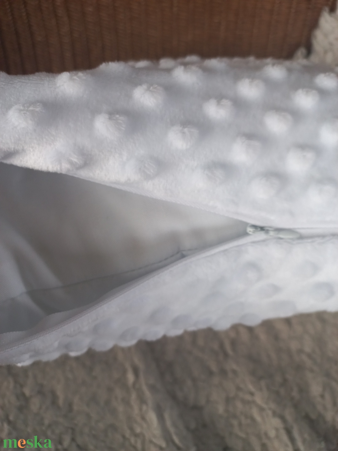 Motoros télapós díszpárna- feher - otthon & életmód - lakástextil - párna & párnahuzat - Meska.hu