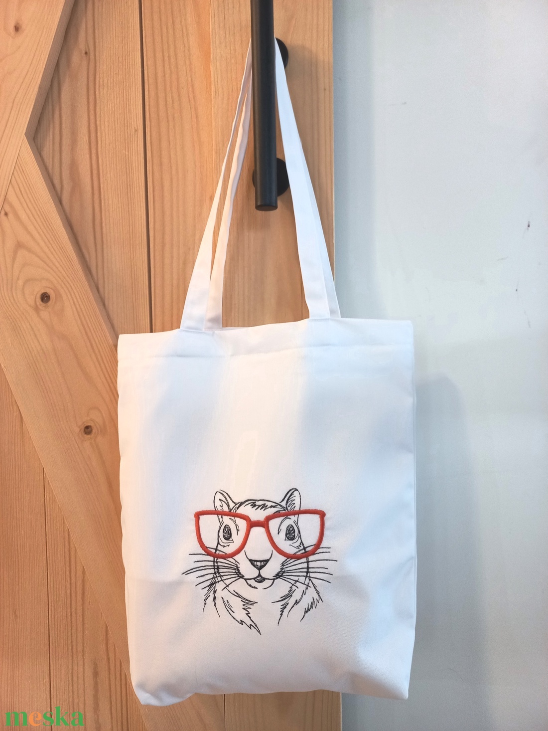 Hímzett vászontáska / mókus narancs szemüveggel - táska & tok - bevásárlás & shopper táska - shopper, textiltáska, szatyor - Meska.hu