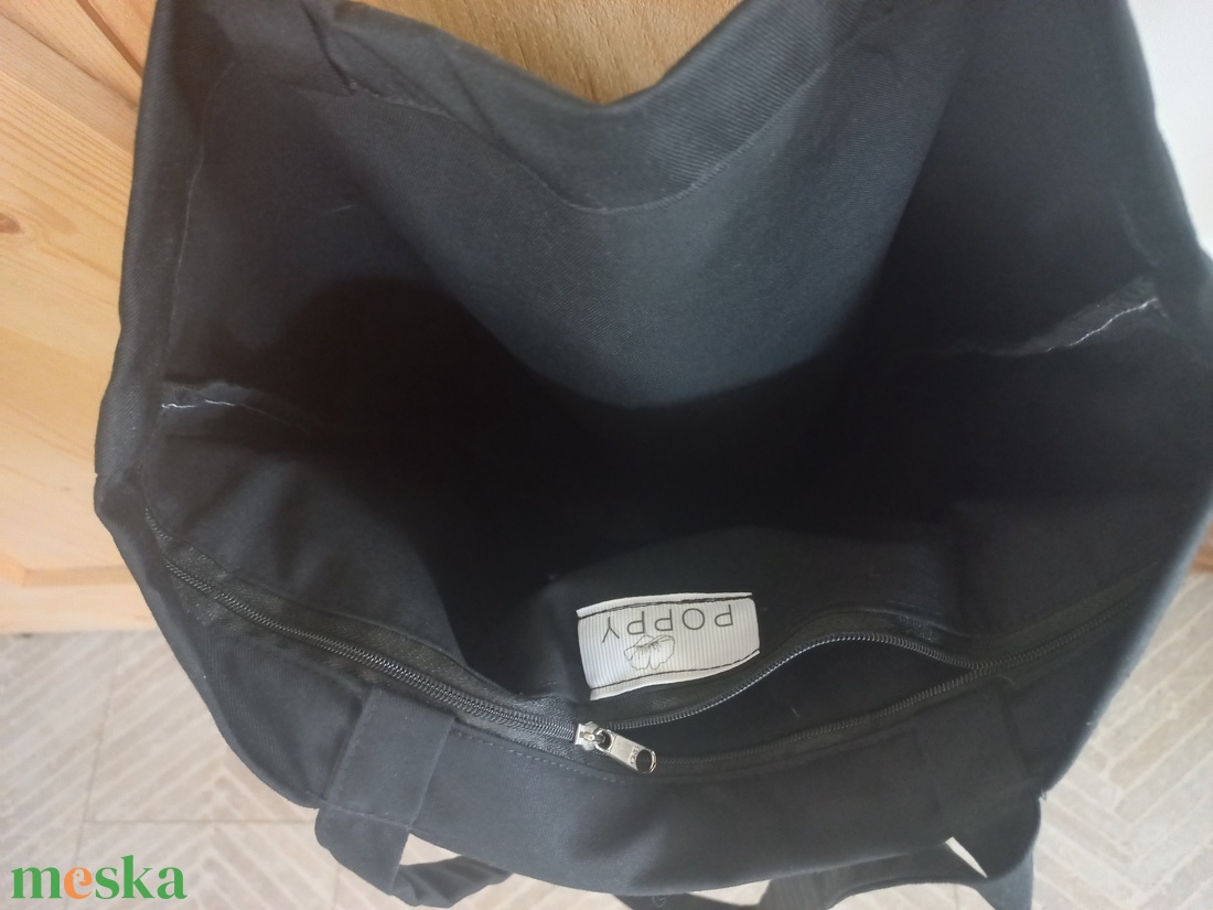 Hímzett vászontáska / fekete kutyás - táska & tok - bevásárlás & shopper táska - shopper, textiltáska, szatyor - Meska.hu