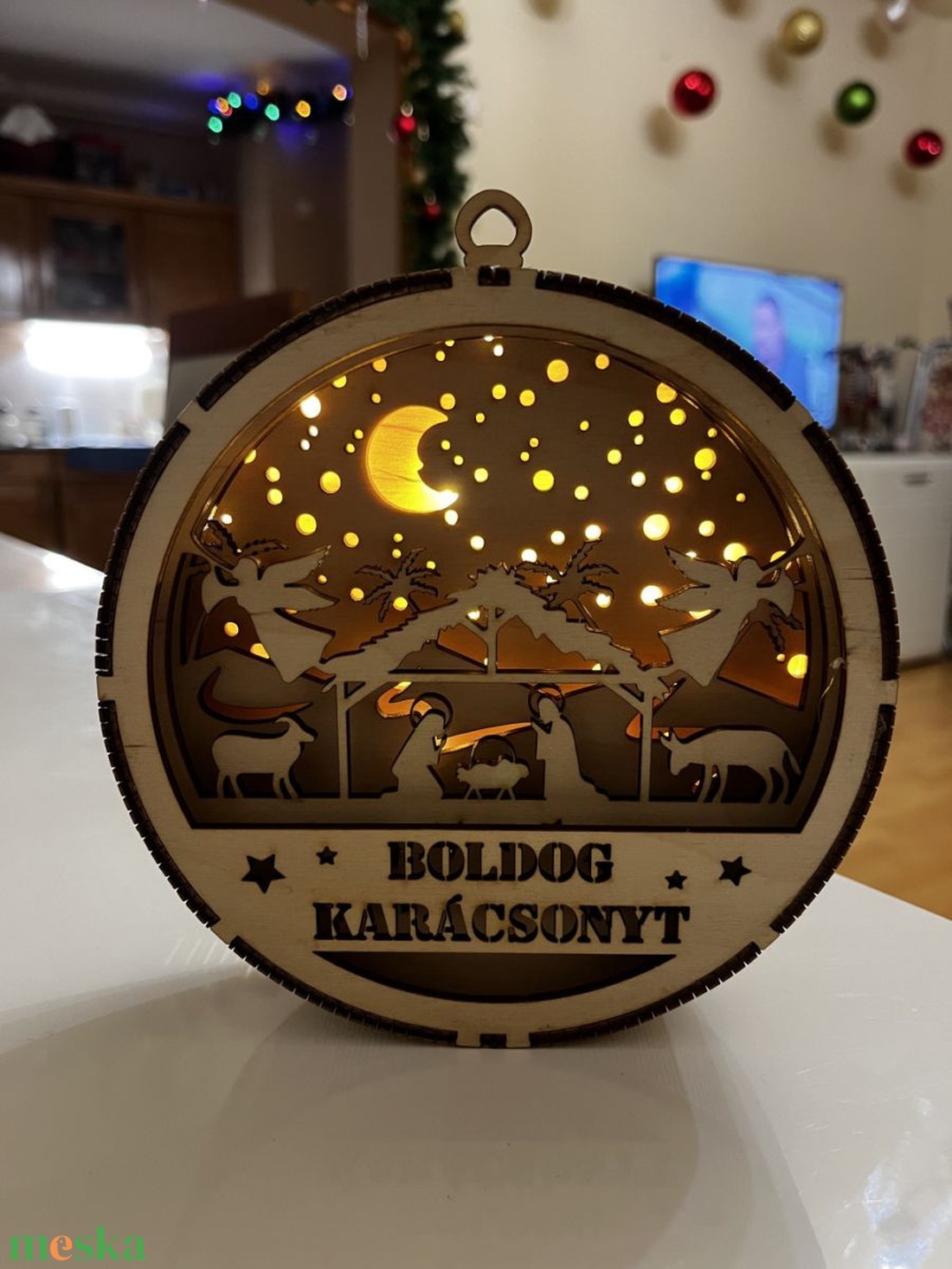 Karácsonyi Betlehem dekor doboz kör alakú LED világítással meghitt, ünnepi asztaldísz - karácsony - karácsonyi lakásdekoráció - karácsonyfadíszek - Meska.hu Karácsonyi Betlehem dekor doboz kör alakú LED világítással meghitt, ünnepi asztaldísz - karácsony - karácsonyi lakásdekoráció - karácsonyfadíszek - Meska.hu