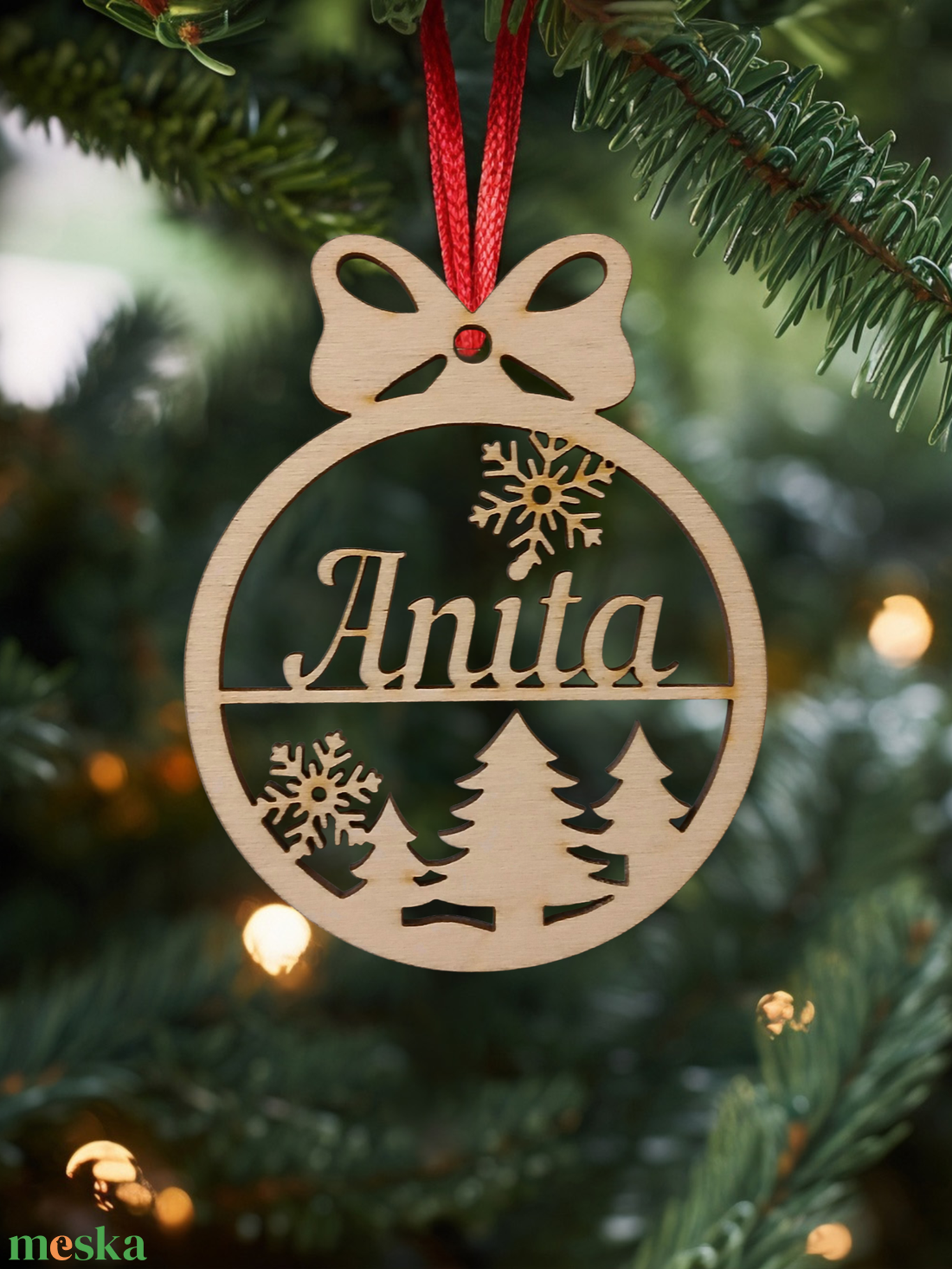 Karácsonyfadísz névvel, fenyőfás  egyedi, személyes ünnepi dekoráció - karácsony - karácsonyi lakásdekoráció - karácsonyfadíszek - Meska.hu