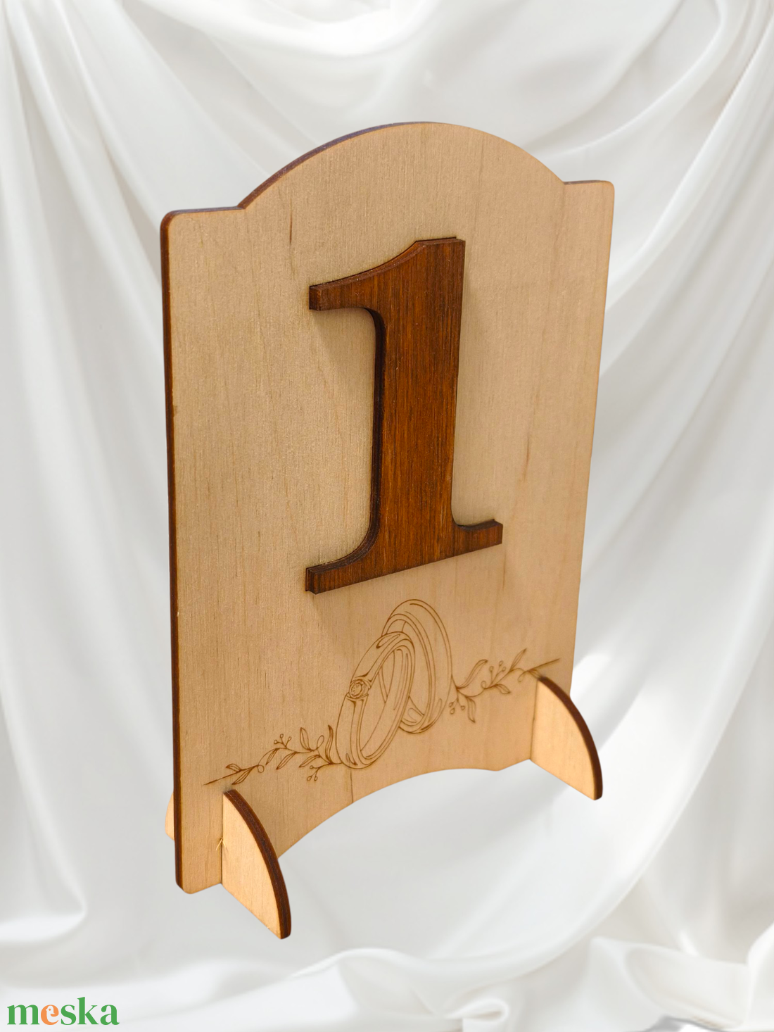 Esküvői Asztalszám Tábla � Rusztikus Fa, Gravírozott Gyűrű Motívummal (1-től 20-ig választható) - esküvő - dekoráció - asztaldísz - Meska.hu