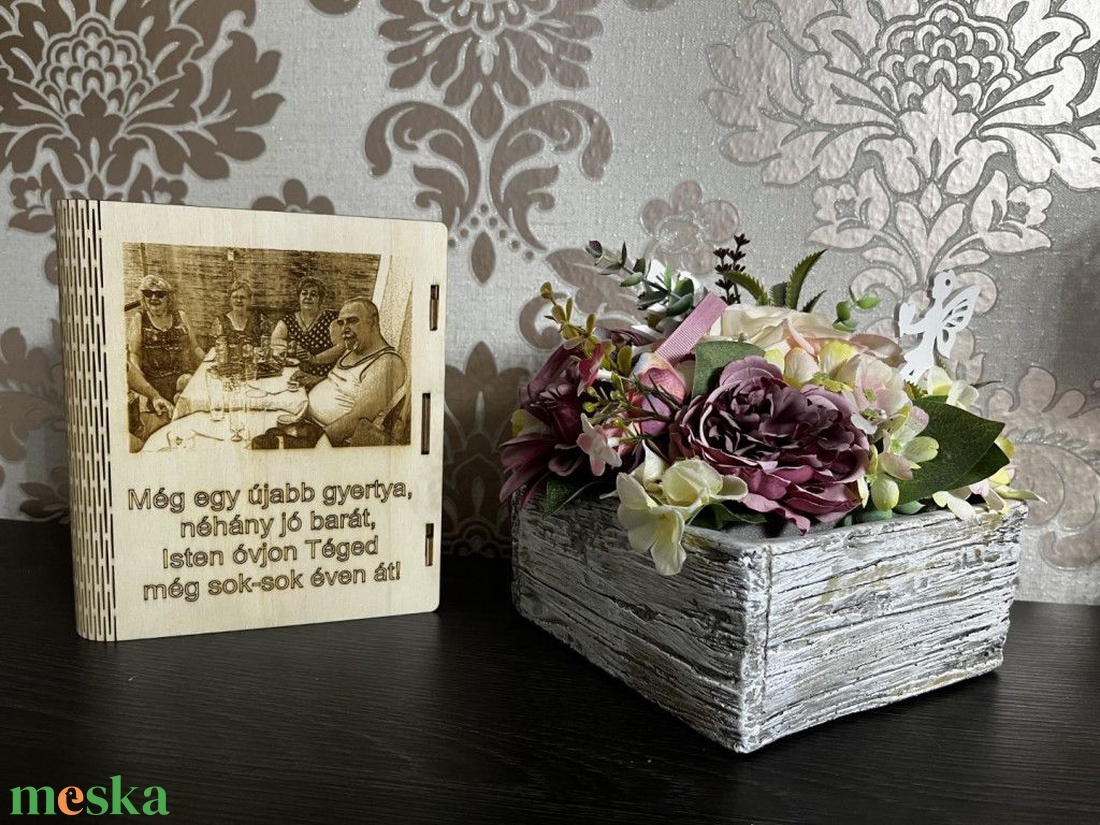 Egyedi Fényképes és Gravírozott Fa Könyv Alakú Tároló � Titkos Doboz - esküvő - emlék & ajándék - doboz - Meska.hu