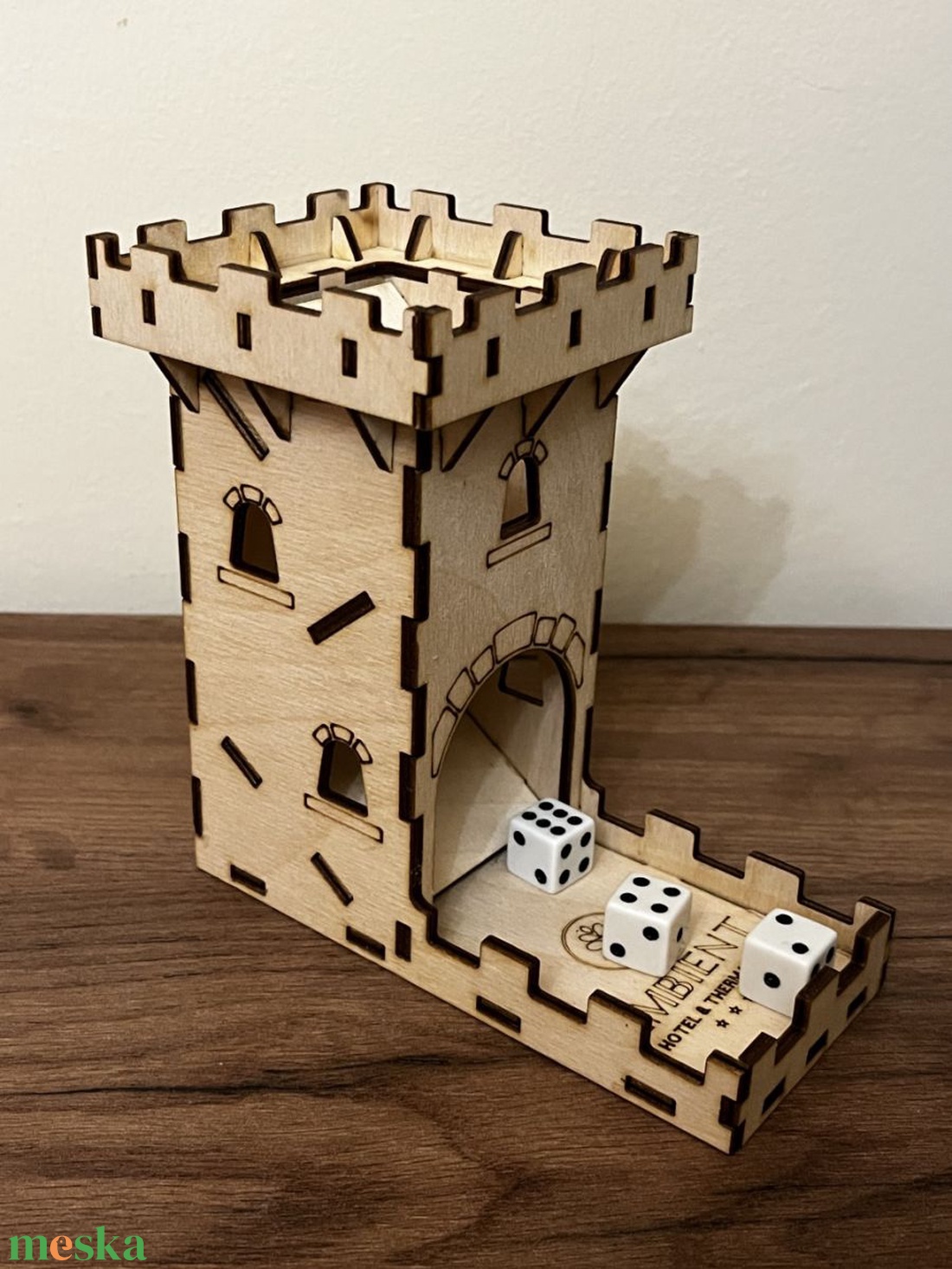 Vártorony dobókockatorony egyedi logóval + dobókockával � komplett társasjáték szett - játék & sport - táblajáték és kártyajáték - társasjátékok - dobókocka - Meska.hu
