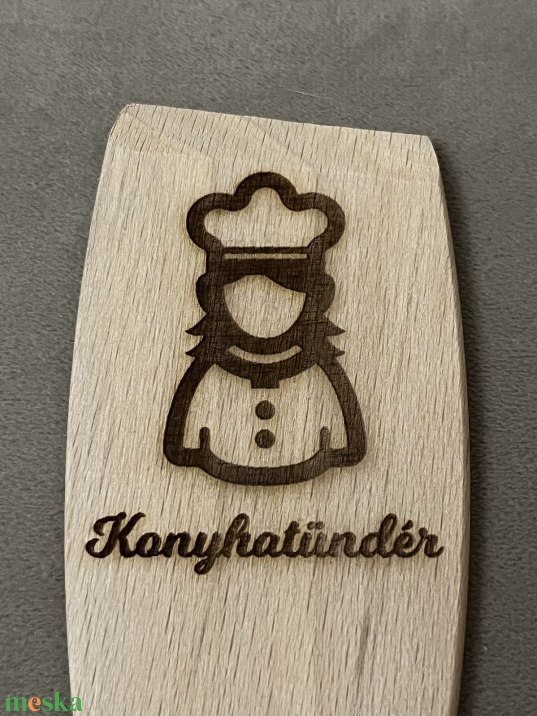 Konyhatündér � Kedves Gravírozott Fakanál � Ajándék Anyának, Nagyinak - otthon & életmód - konyhafelszerelés, tálalás - sütés, főzés - fakanál & fakanáltartó - Meska.hu