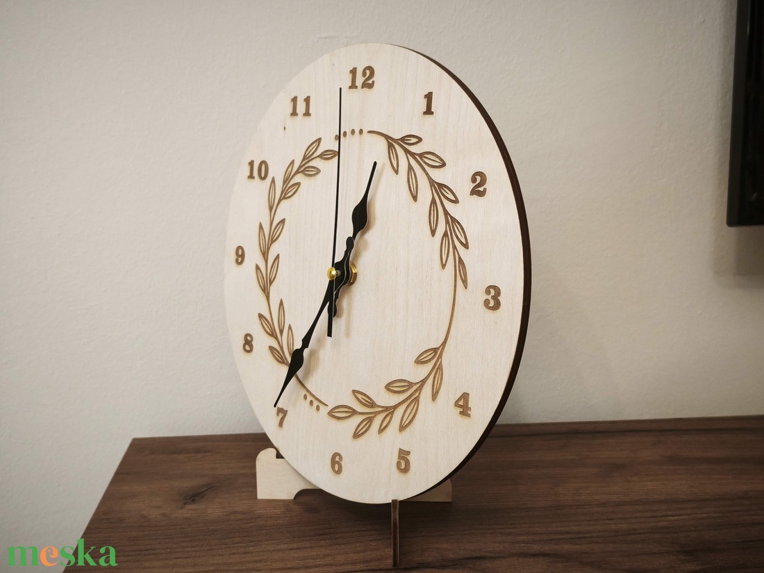 Pedagógus ajándék gravírozott fa óra egyedi felirattal � 25 cm-es ballagási ajándék óvónőknek, tanároknak - otthon & életmód - dekoráció - fali és függő dekoráció - falióra & óra - Meska.hu