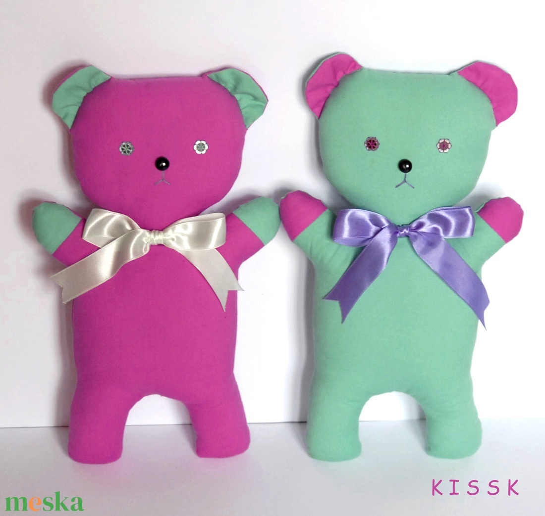 Pink Mackó türkiz fülekkel - játék & sport - plüssállat & játékfigura - maci - Meska.hu Pink Mackó türkiz fülekkel - játék & sport - plüssállat & játékfigura - maci - Meska.hu