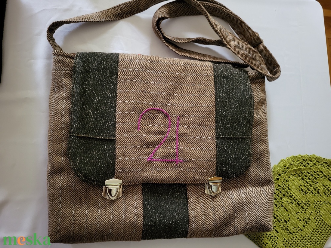 Válltáska Jupiter szimbólummal - táska & tok - kézitáska & válltáska - alkalmi táska - Meska.hu