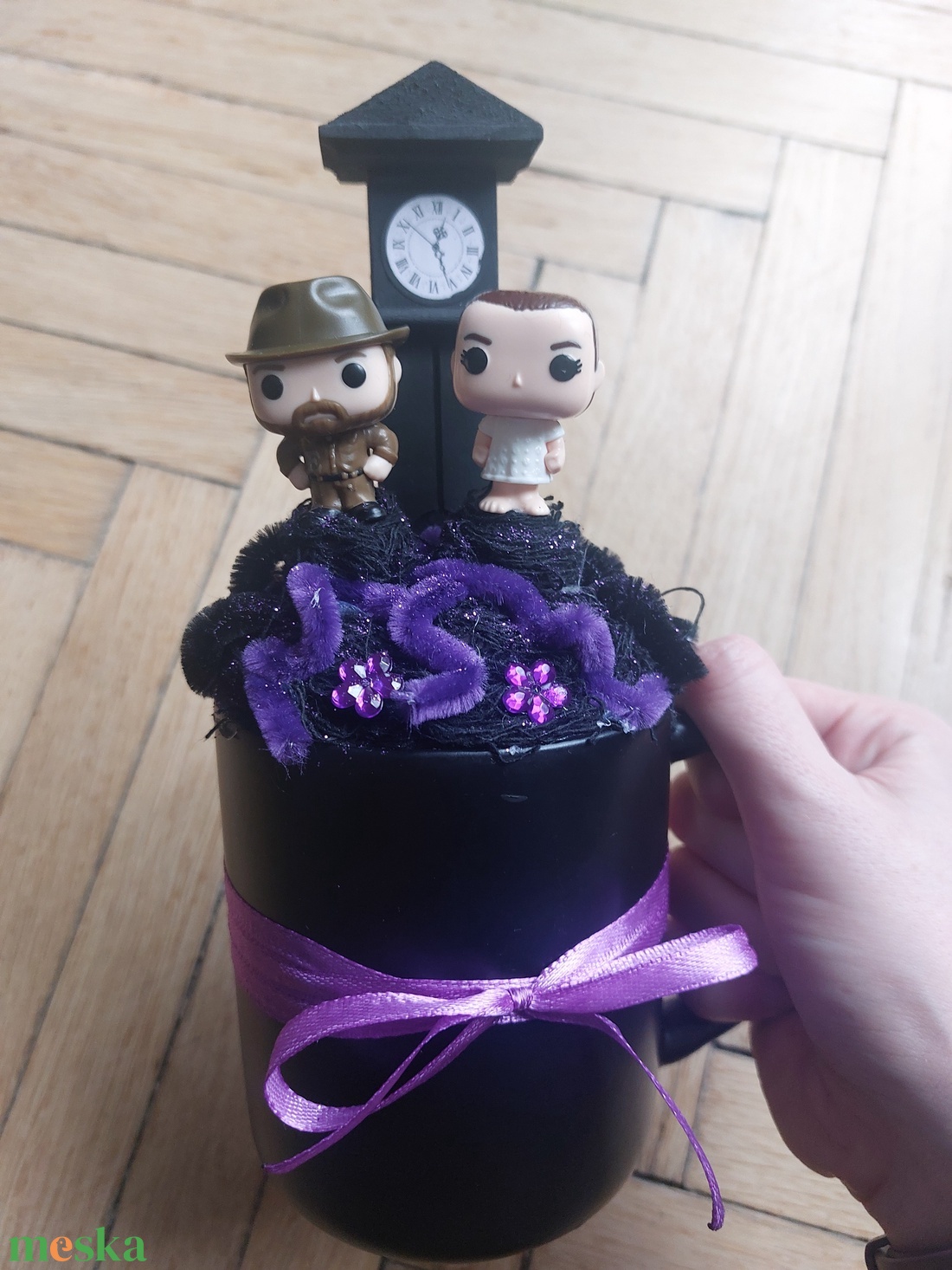 Stranger things asztaldísz - otthon & életmód - dekoráció - asztal és polc dekoráció - asztaldísz - Meska.hu