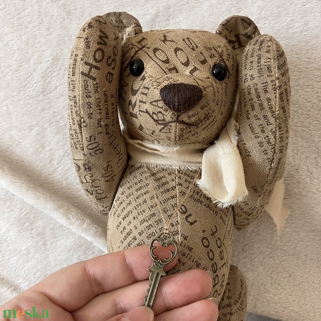 Vintage újságmintás Teddy maci - játék & sport - plüssállat & játékfigura - maci - Meska.hu Vintage újságmintás Teddy maci - játék & sport - plüssállat & játékfigura - maci - Meska.hu
