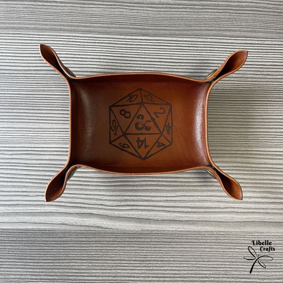DnD d20 kockás kockadobó tálca - játék & sport - táblajáték és kártyajáték - társasjátékok - dobókocka - Meska.hu