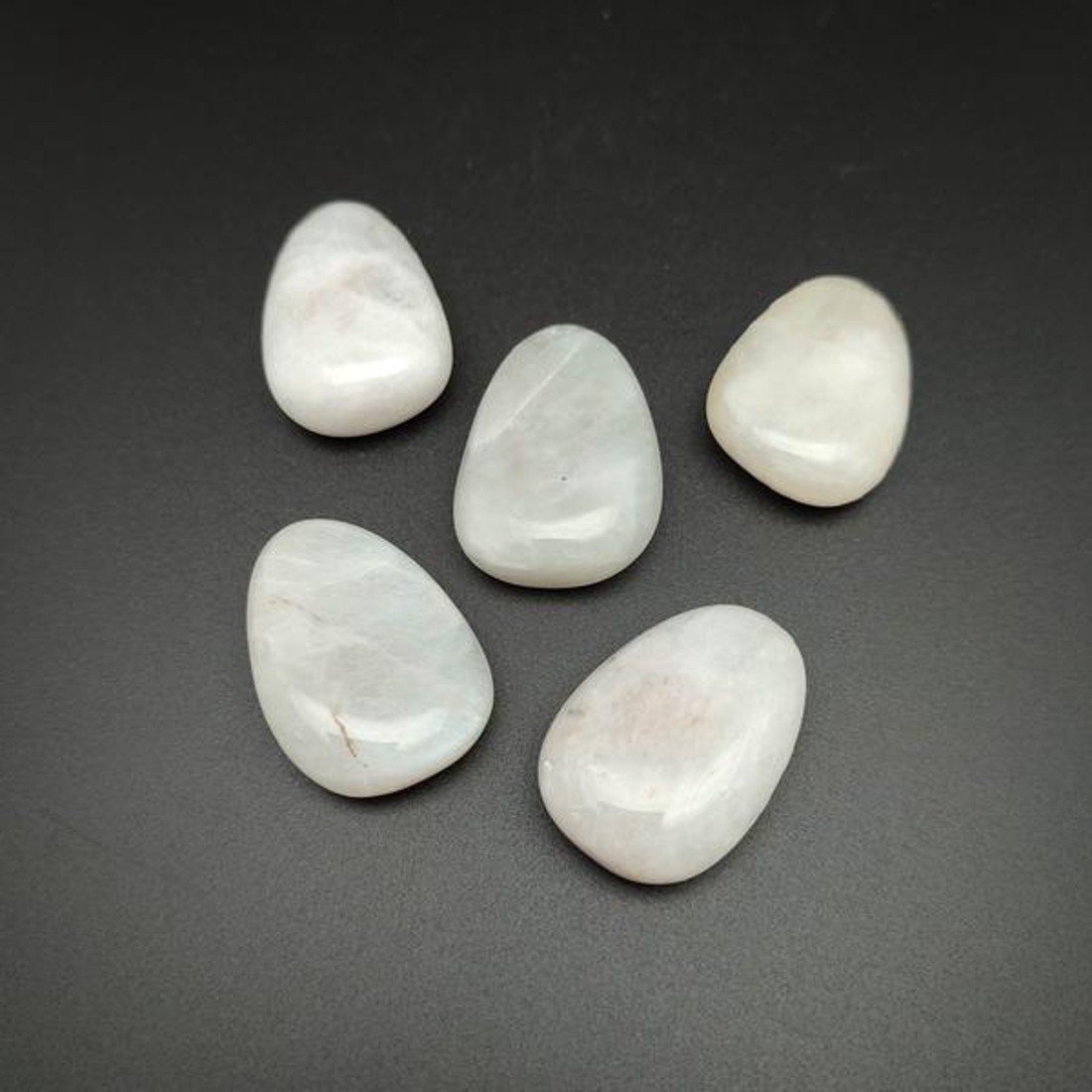 25/30mm Holdkő fehér csepp - kellékek & szerszámok - ásvány alapanyag - marokkő - Meska.hu 25/30mm Holdkő fehér csepp - kellékek & szerszámok - ásvány alapanyag - marokkő - Meska.hu