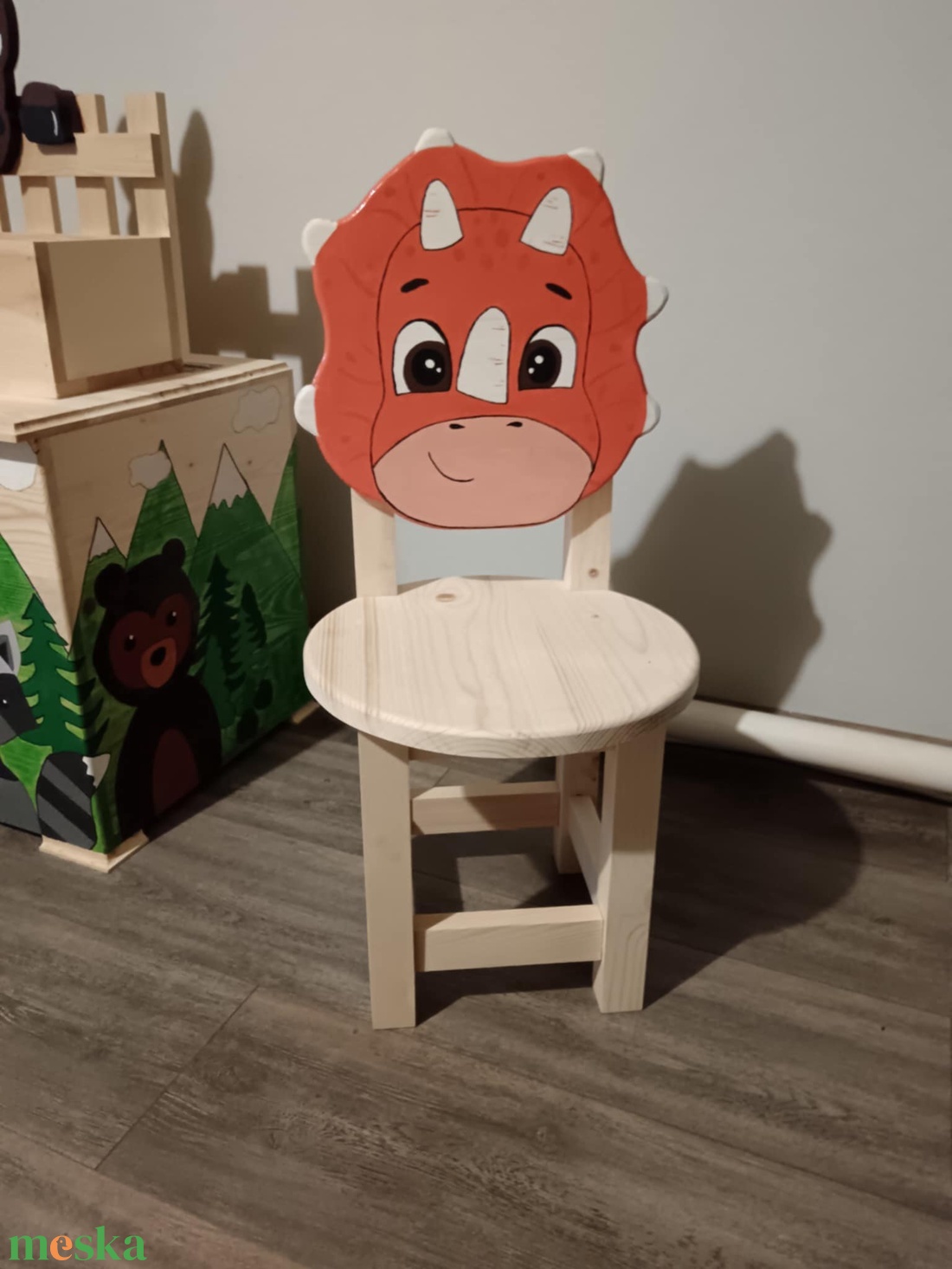 Dinó mintás kisszék - otthon & életmód - babaszoba, gyerekszoba - babaszoba, gyerekszoba - Meska.hu