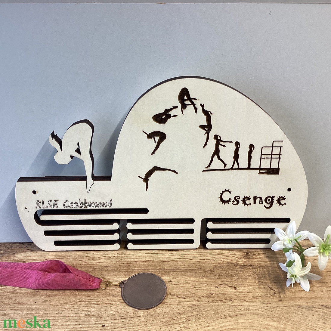 Műugrás Éremtartó  - otthon & életmód - dekoráció - fali és függő dekoráció - éremtartó - Meska.hu