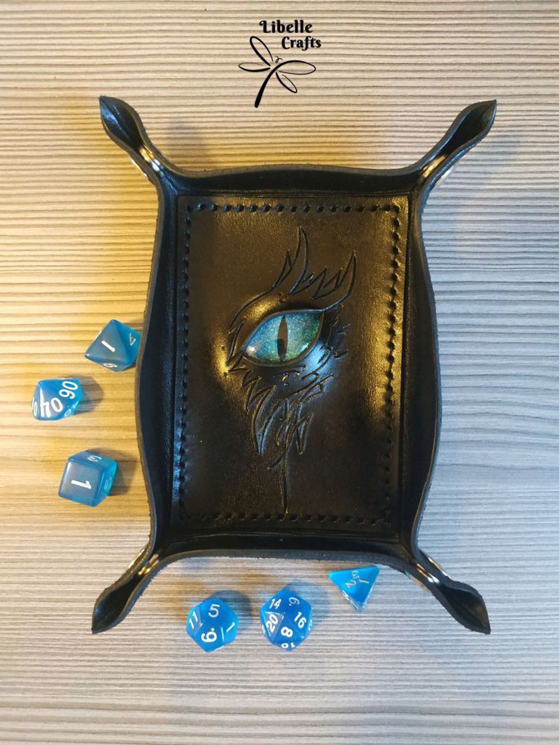 Sárkányszemes kockadobó tálca - KÉK szemmel - játék & sport - táblajáték és kártyajáték - társasjátékok - dobókocka - Meska.hu