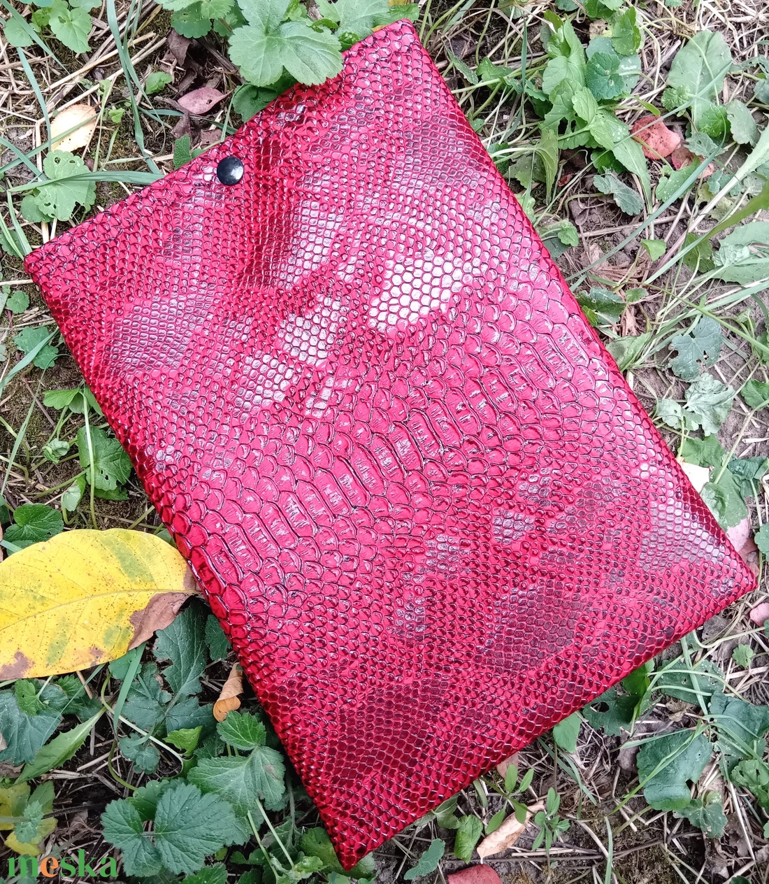 Kobra mintás textilbőr könyvtok, tablet vagy e-book tok, bordó - könyv & zene - könyvtok - Meska.hu Kobra mintás textilbőr könyvtok, tablet vagy e-book tok, bordó - könyv & zene - könyvtok - Meska.hu