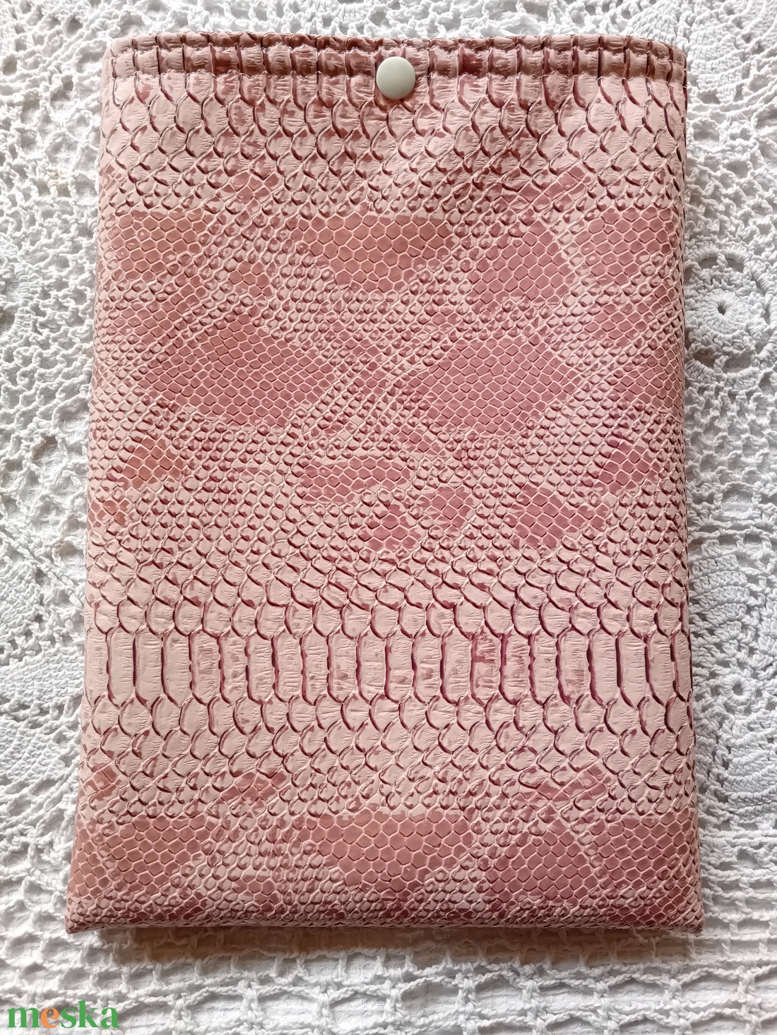 Kobra mintás textilbőr könyvtok, tablet vagy e-book tok, rózsaszín - könyv & zene - könyvtok - Meska.hu