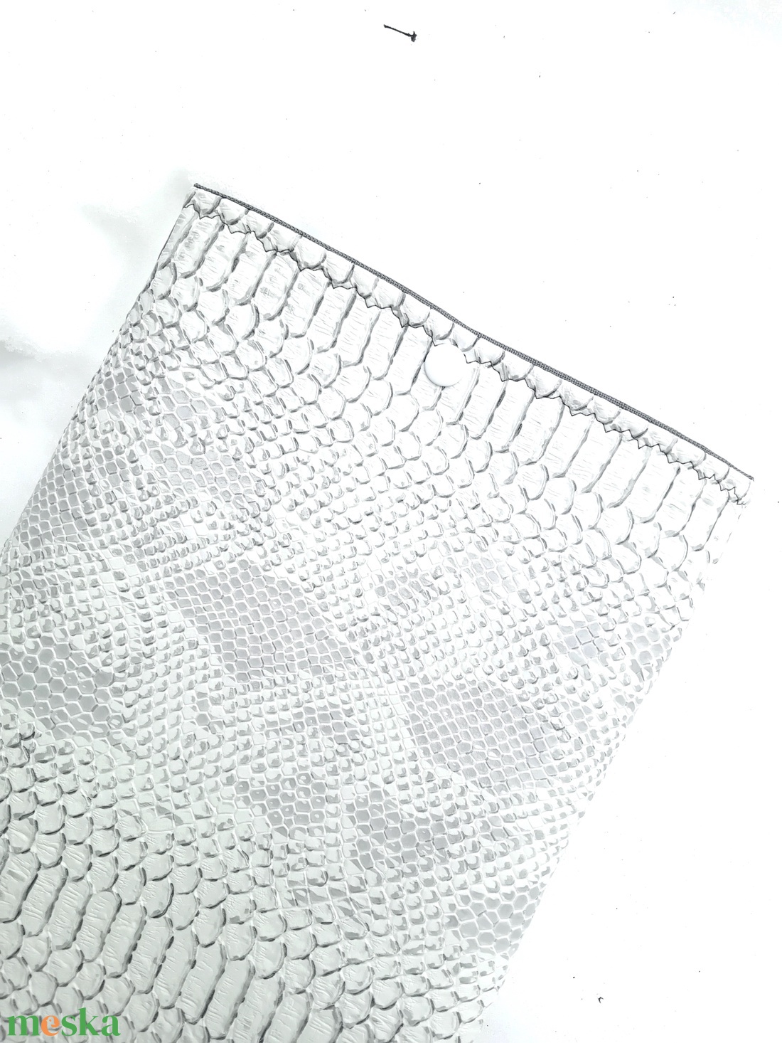 Kobra mintás textilbőr könyvtok, tablet vagy e-book tok, fehér-szürke, elegáns - könyv & zene - könyvtok - Meska.hu