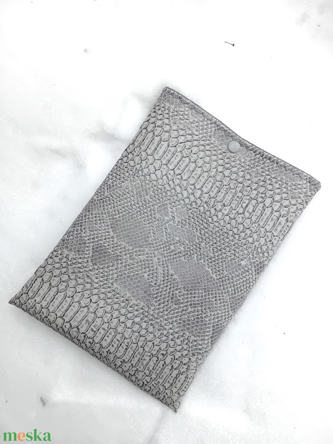 Kobra mintás textilbőr könyvtok, tablet vagy e-book tok, szürke, elegáns - könyv & zene - könyvtok - Meska.hu