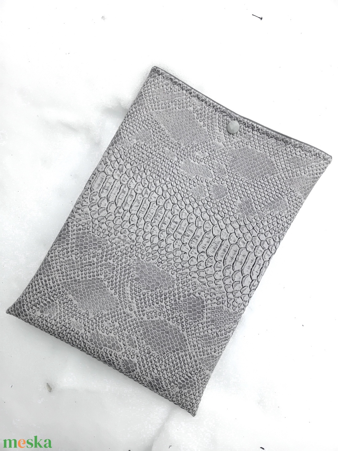 Kobra mintás textilbőr könyvtok, tablet vagy e-book tok, szürke, elegáns - könyv & zene - könyvtok - Meska.hu