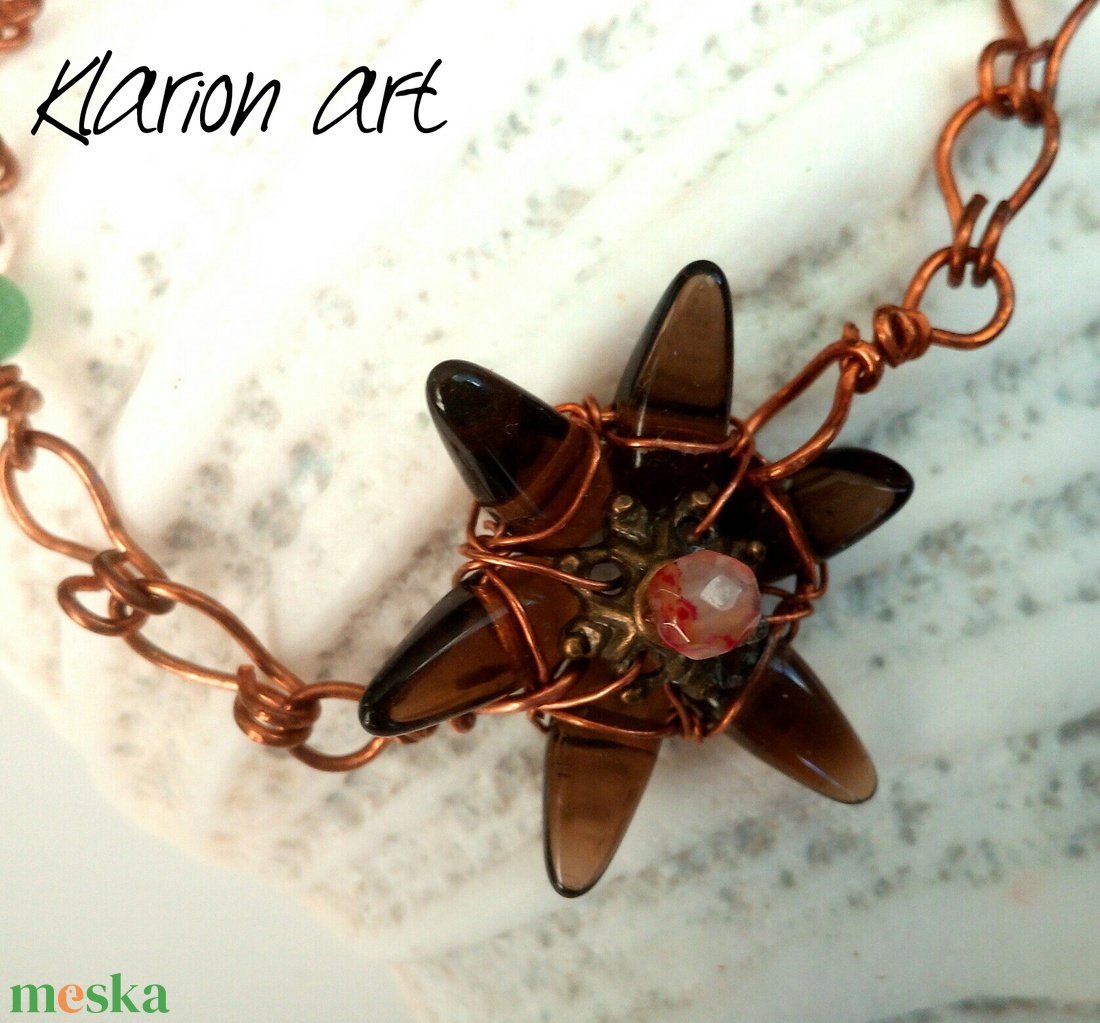 Réz, achát, jade ásvány és üveg  egyedi karkötő - ékszer - karkötő - gyöngyös karkötő - Meska.hu