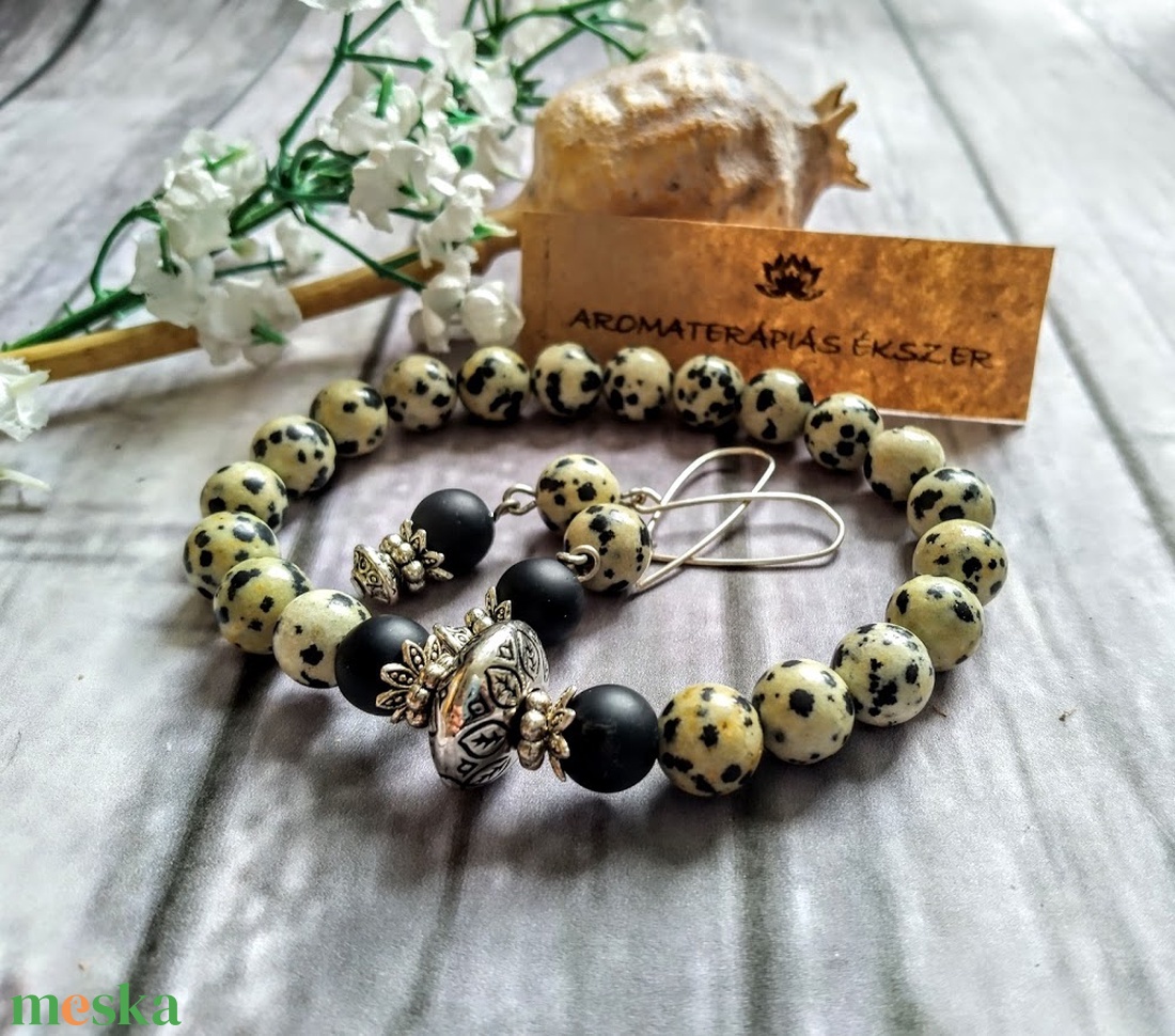 Dalmata jáspis, aromaterápiás lávakő ásvány, ásványgyöngy karköt, fülbevaló - ékszer - ékszerszett - Meska.hu Dalmata jáspis, aromaterápiás lávakő ásvány, ásványgyöngy karköt, fülbevaló - ékszer - ékszerszett - Meska.hu