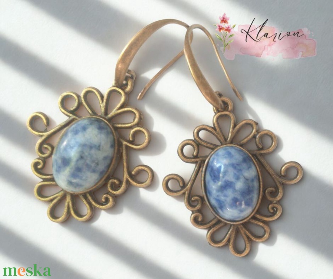 Szodalit mesterkristály ásvány fülbevaló - ékszer - fülbevaló - lógó fülbevaló - Meska.hu