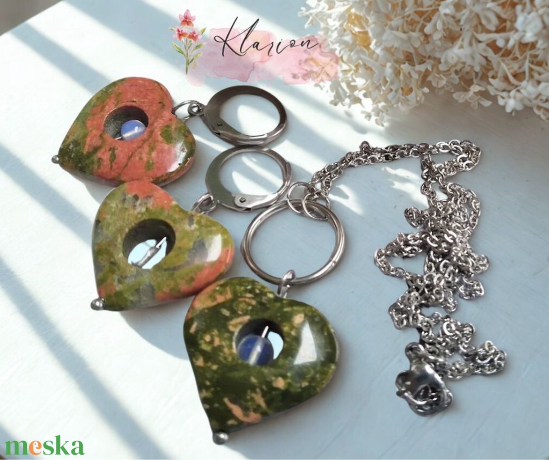 Unakit ásvány köves, opál ásványgyöngyös nemesacél fülbevaló és nyaklánc szett - ékszer - ékszerszett - Meska.hu