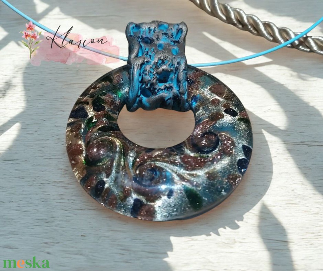Aranyló örvény, üveg medálos sodrony nyakék - ékszer - nyaklánc - medálos nyaklánc - Meska.hu