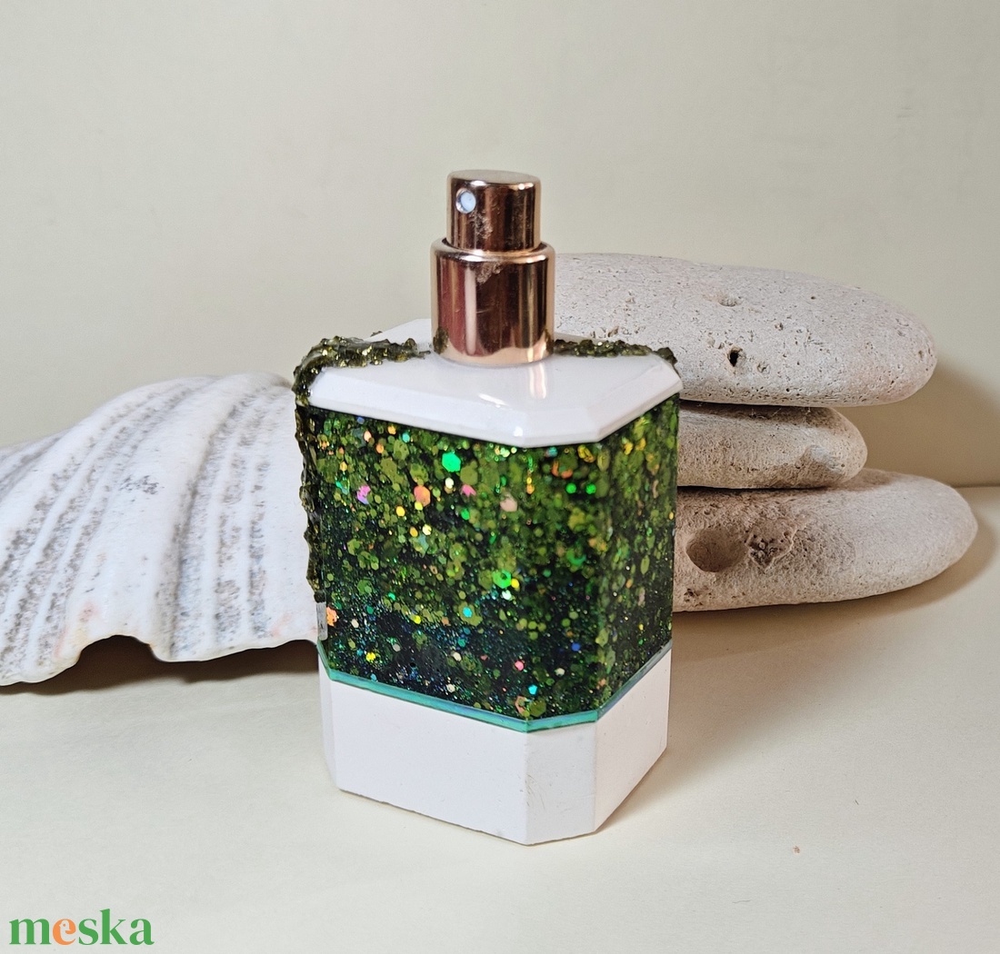 Luxus parfümtartó csillámokkal, ragyogással - otthon & életmód - fürdőszoba - parfümösüveg - Meska.hu
