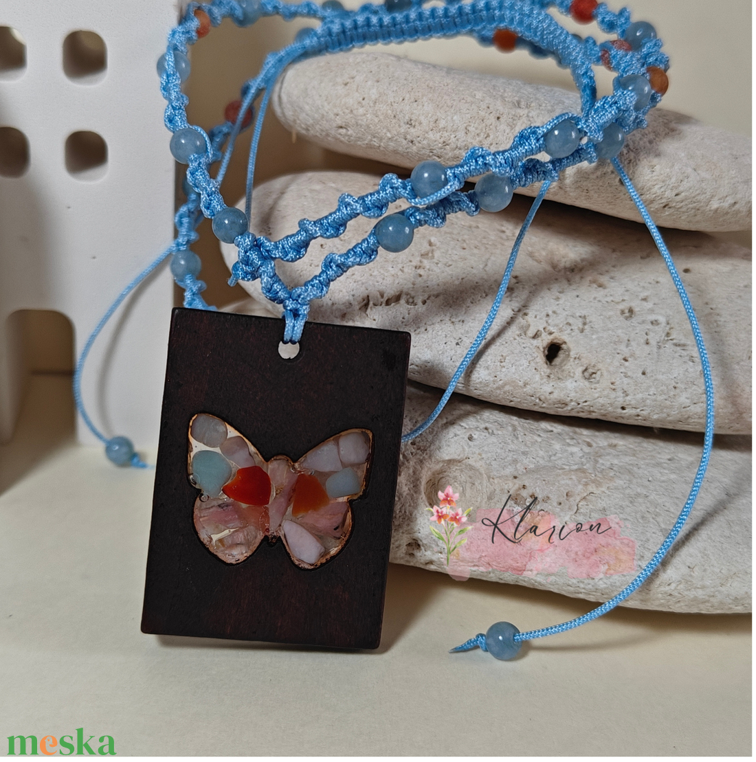 Pillangó fa és ásvány medál makramé nyakláncon - ékszer - nyaklánc - medálos nyaklánc - Meska.hu